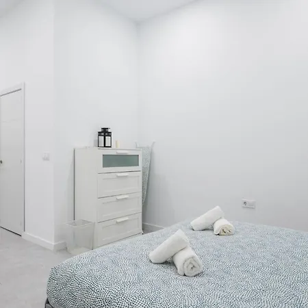 Comfortable 1 Bath 1bedroom شقة *